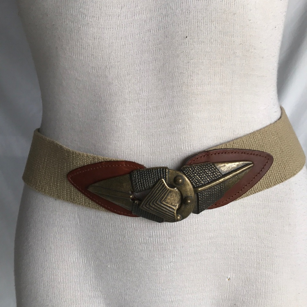 Omega tan elasticated belt with arrow buckle Sz M